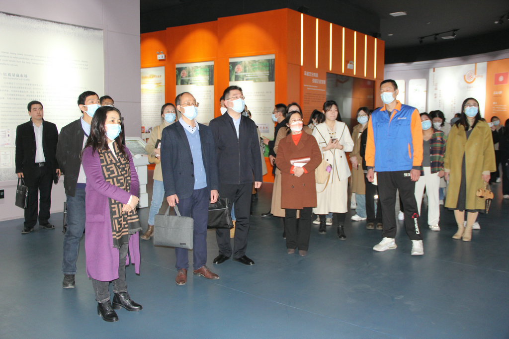 “青鳥計劃·就業(yè)服務(wù)季”高校學(xué)生企業(yè)行走進潔晶